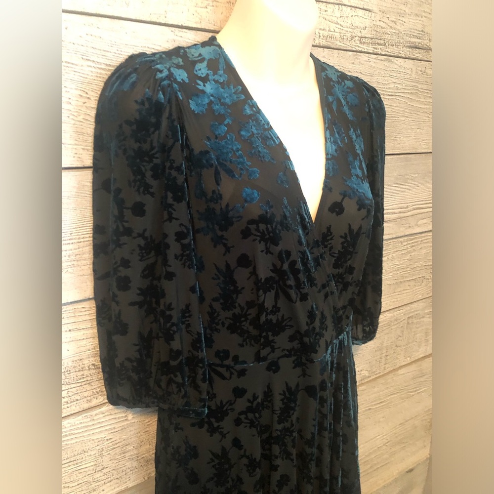 Calvin Klein Dark Emerald Green Velvet Floral Pattern Dress Size 4